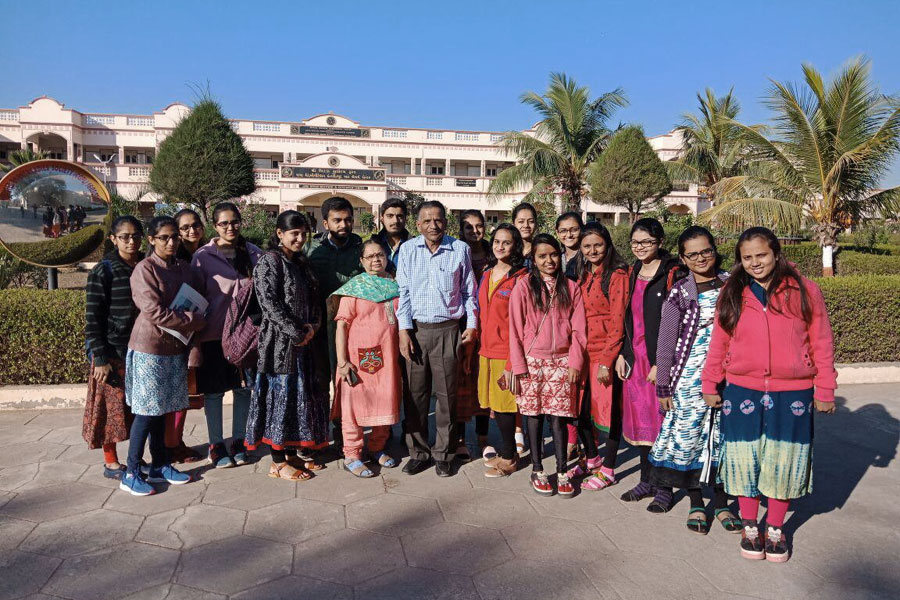 Students Tour